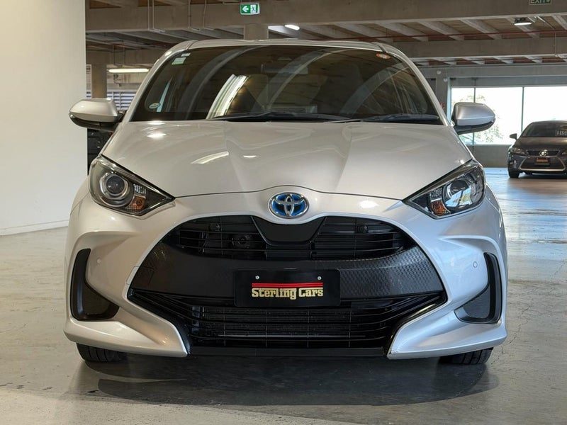 2021 Toyota Yaris Hybrid X, photo 2