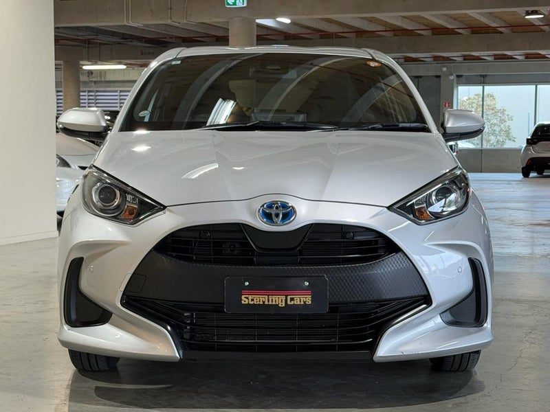 2021 Toyota Yaris Hybrid X, photo 2