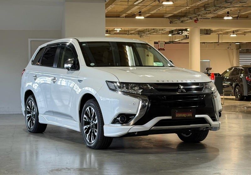 2017 Mitsubishi Outlander PHEV-G PREMIUM PACKAGE