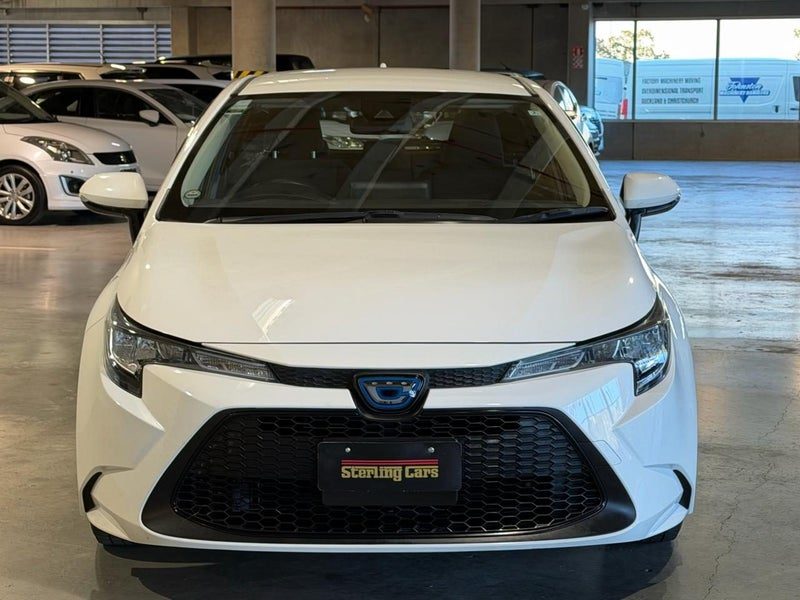 2020 Toyota Corolla Touring Hybrid G-X Plus, photo 2