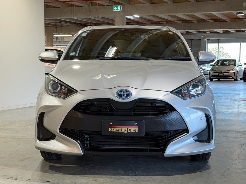 2020 Toyota Yaris Hybrid X, photo 2