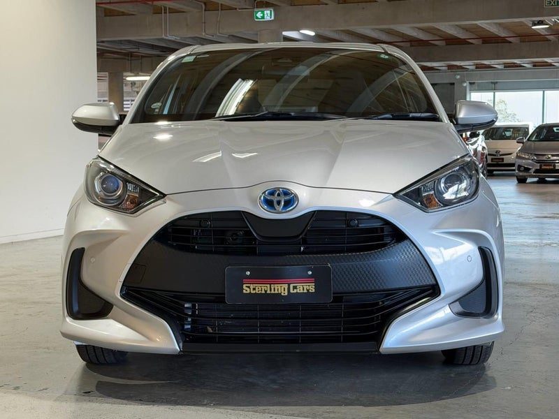2021 Toyota Yaris Hybrid X, photo 2