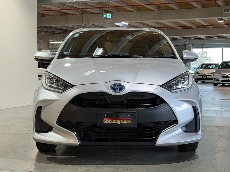 2021 Toyota Yaris Hybrid-G, photo 2