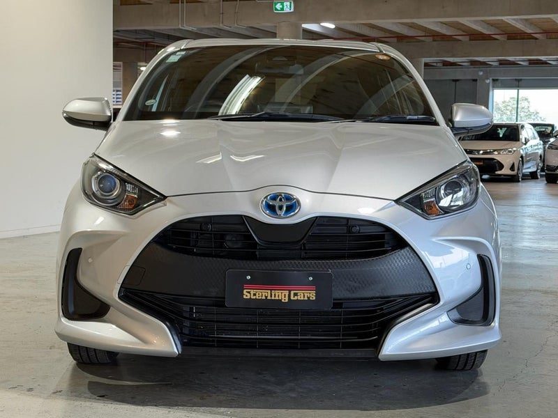 2021 Toyota Yaris Hybrid X, photo 2