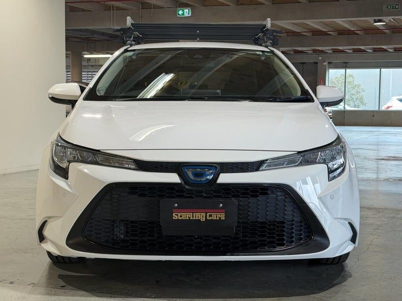 2021 Toyota Corolla Touring Hybrid G-X Plus, photo 2