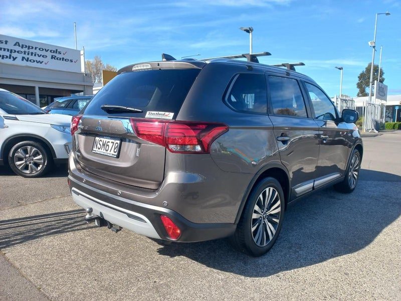 2021 Mitsubishi Outlander LS 2.4P/CVT, photo 3