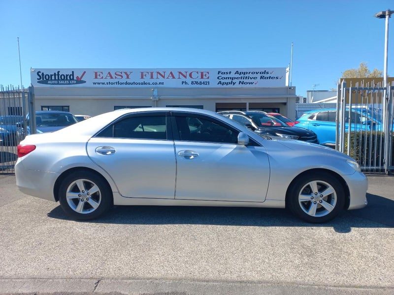 2011 Toyota Mark-X, photo 2