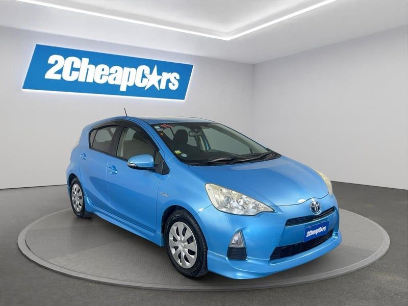 2013 Toyota Aqua S, photo 3