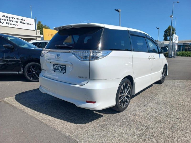 2013 Toyota Estima AERAS, photo 3
