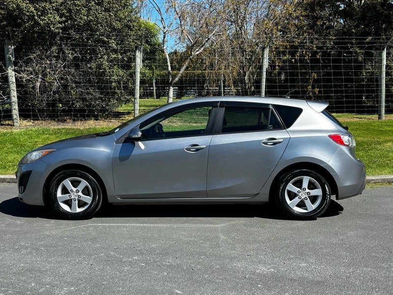 2009 Mazda Axela 2.0S, photo 3