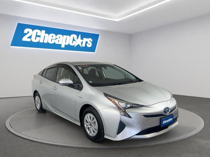 2017 Toyota Prius Hybrid New Shape E, photo 3