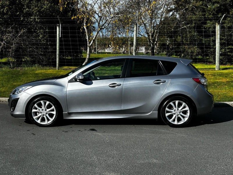 2009 Mazda Axela 2.0S, photo 3