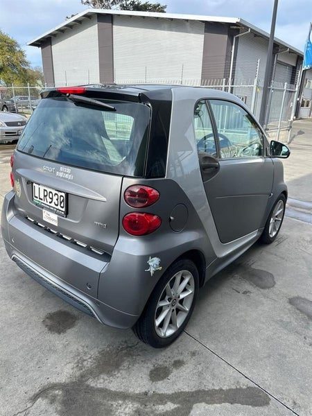 2014 Smart Fortwo, photo 3