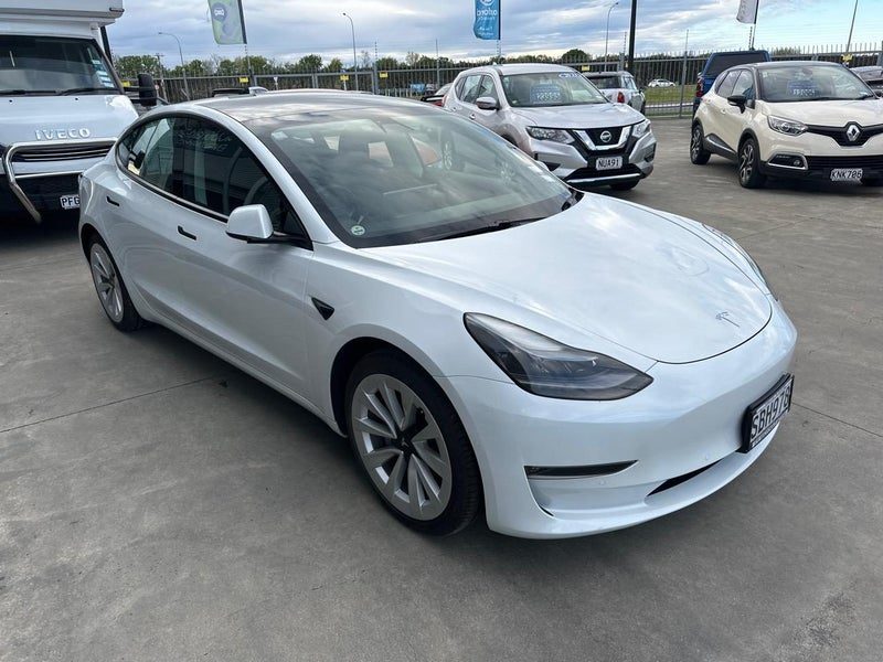 2021 Tesla Model 3 Long Range, photo 3