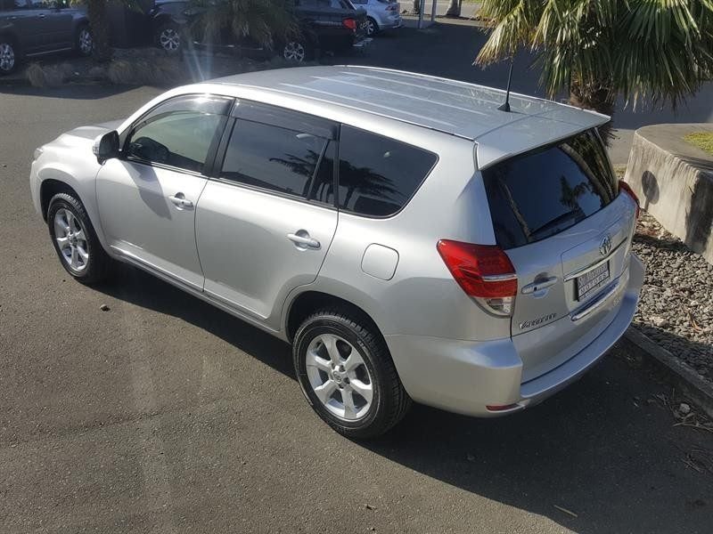 2012 Toyota Vanguard 2.4L Automatic, photo 3