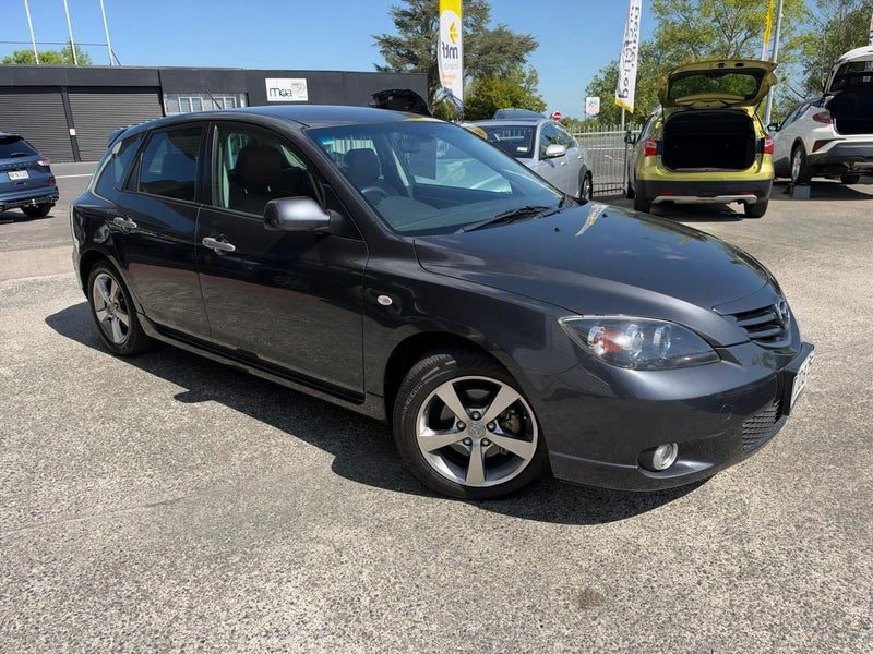 2005 Mazda Axela