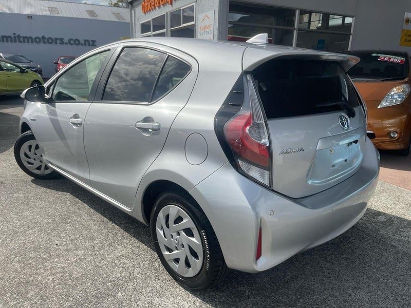 2019 Toyota Aqua G, photo 2