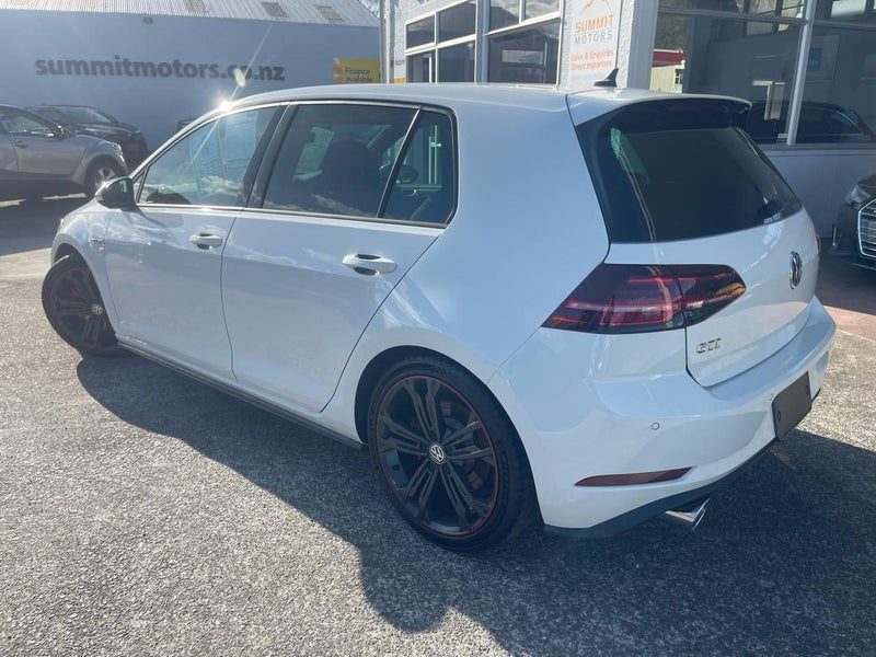 2018 Volkswagen Golf GTI DYNAMIC 6SPD MANUAL, photo 2