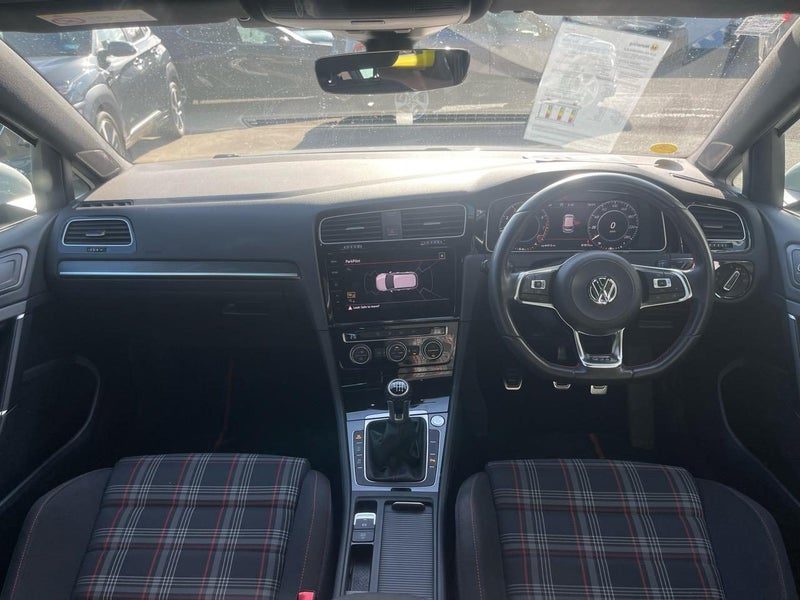 2018 Volkswagen Golf GTI DYNAMIC 6SPD MANUAL, photo 3