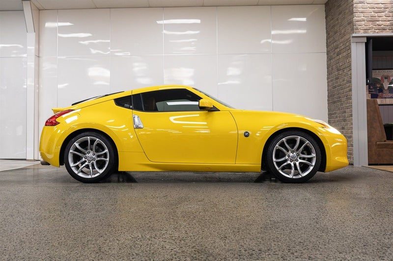 2009 Nissan Fairlady Z, photo 2