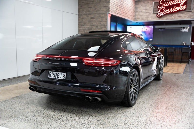 2016 Porsche Panamera TURBO, photo 3