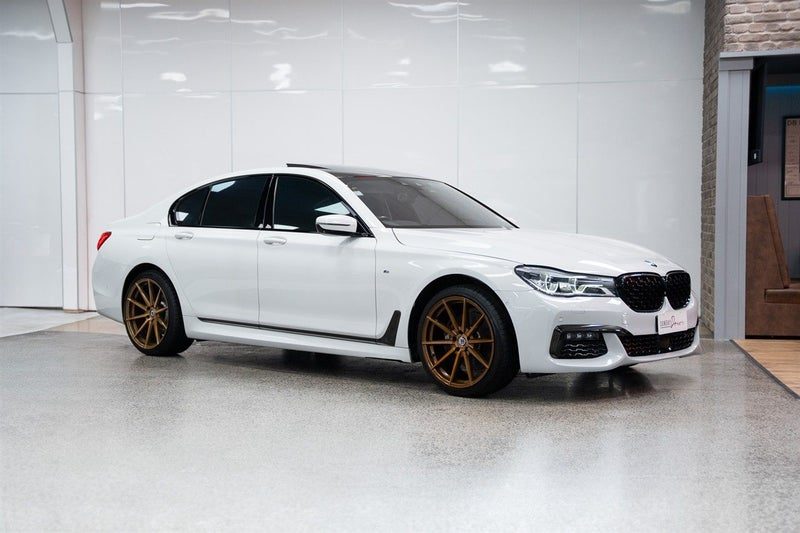 2016 BMW 740i