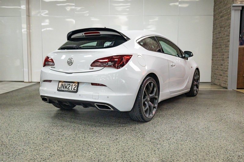 2015 Holden Astra VXR 2.0P/6MT/HA/3DR, photo 3