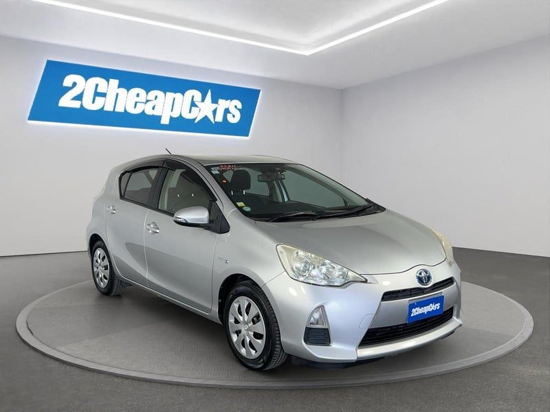 2013 Toyota Aqua S, photo 3
