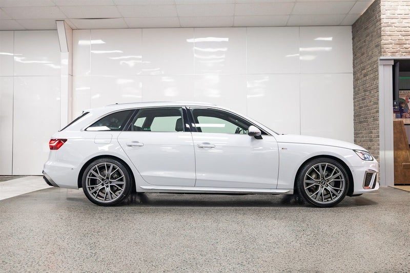 2022 Audi A4 2.0 TDI QUATTRO S TRONIC S-LINE, photo 2