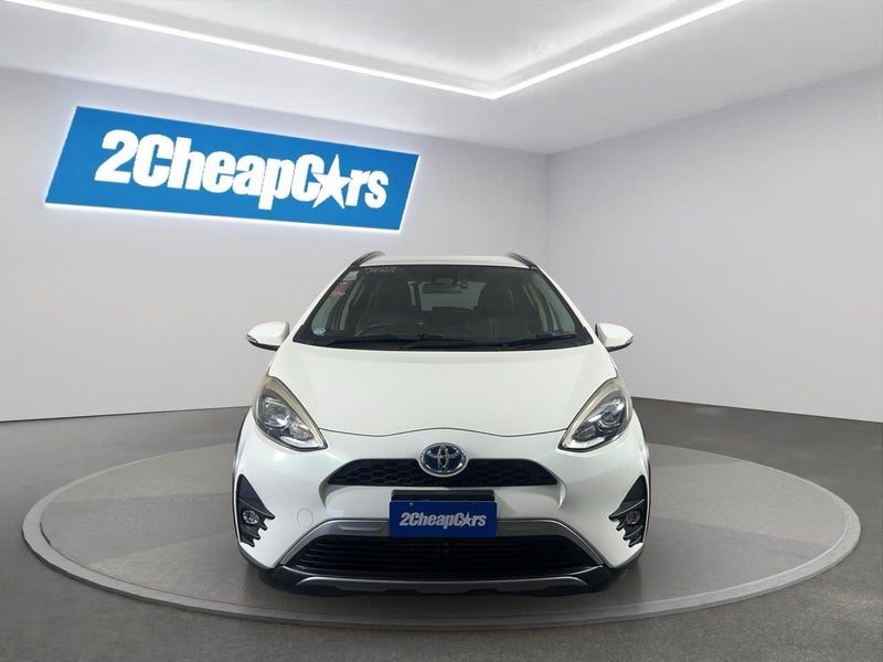 2017 Toyota Aqua Crossover, photo 2