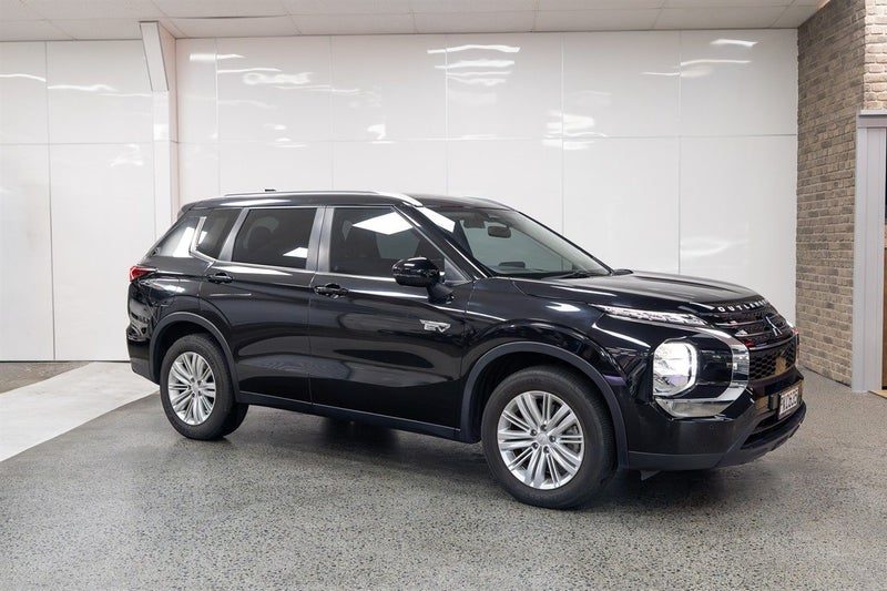 2022 Mitsubishi Outlander LS PHEV/4WD/AT