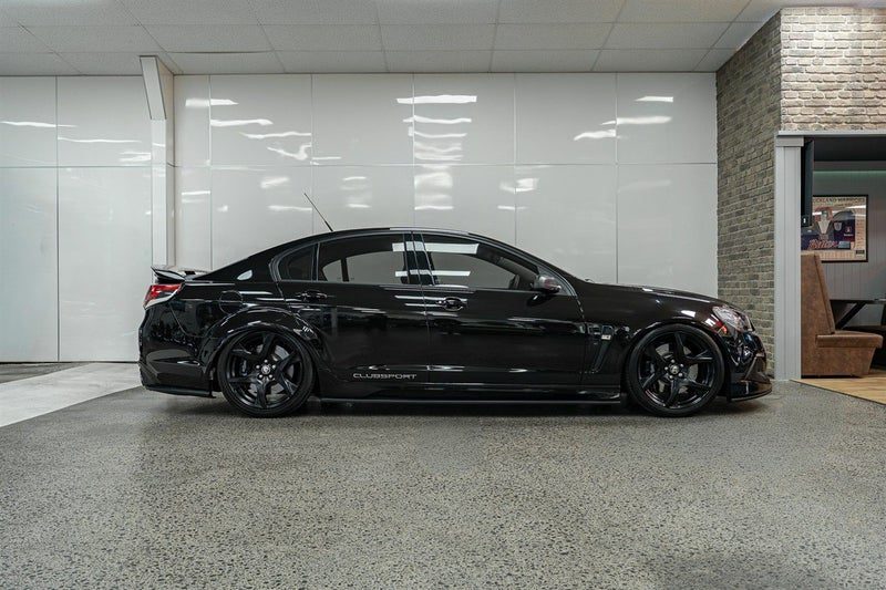 2016 Holden HSV CSPORT R8 BLKED SEDM, photo 2
