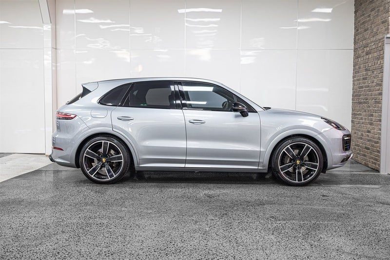 2020 Porsche Cayenne E-HYBRID PHEV/4WD, photo 2