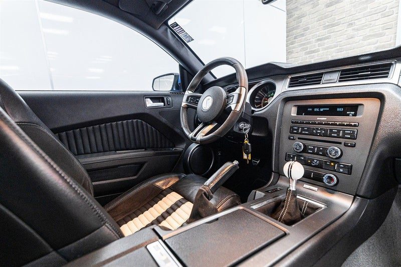 2010 Ford Mustang SHELBY GT500, photo 3