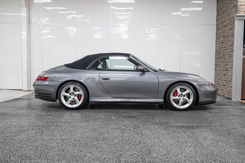 2003 Porsche 911 CARRERA 4S CABRIOLET, photo 2