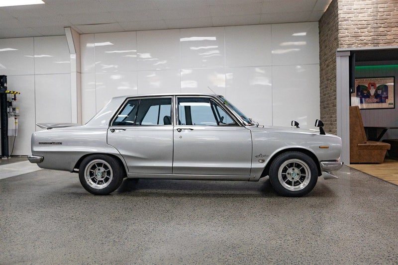 1972 Nissan Skyline Deluxe 5 Speed, photo 2