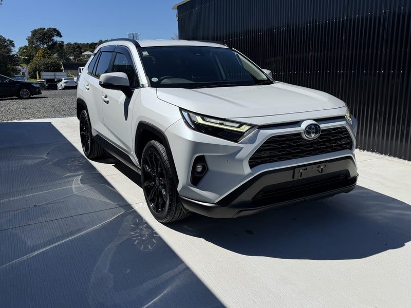 2023 Toyota RAV4 HYBRID X | Grade 4.5