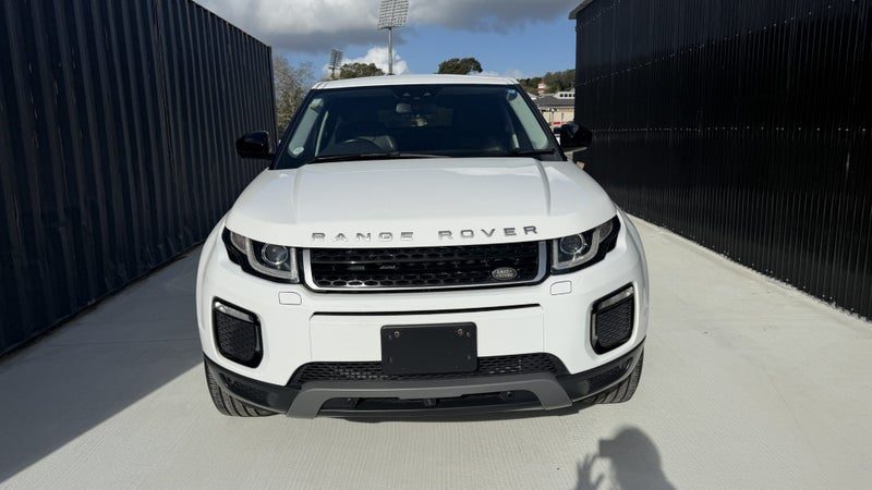 2017 Land Rover Range Rover Evoque SE, photo 2