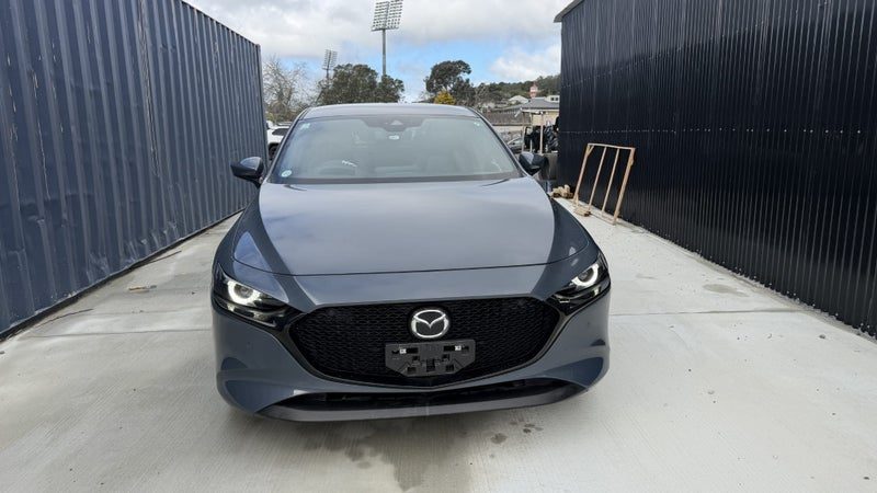 2021 Mazda 3 20S L PACKAGE, photo 2