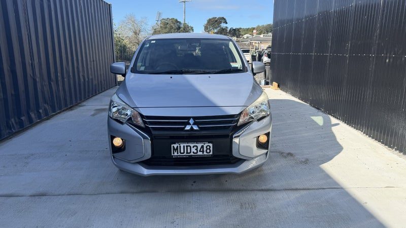 2020 Mitsubishi Mirage XLS, photo 2
