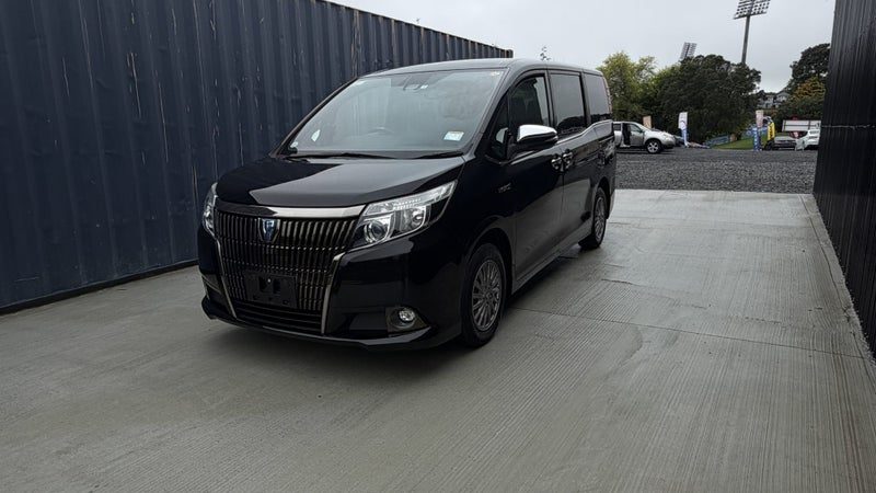 2016 Toyota Esquire, photo 3