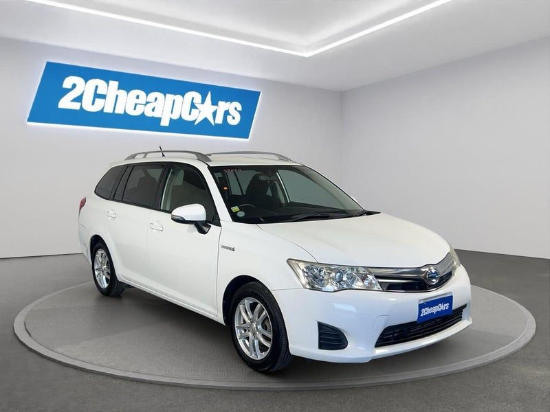 2014 Toyota Corolla Fielder Hybrid G, photo 3