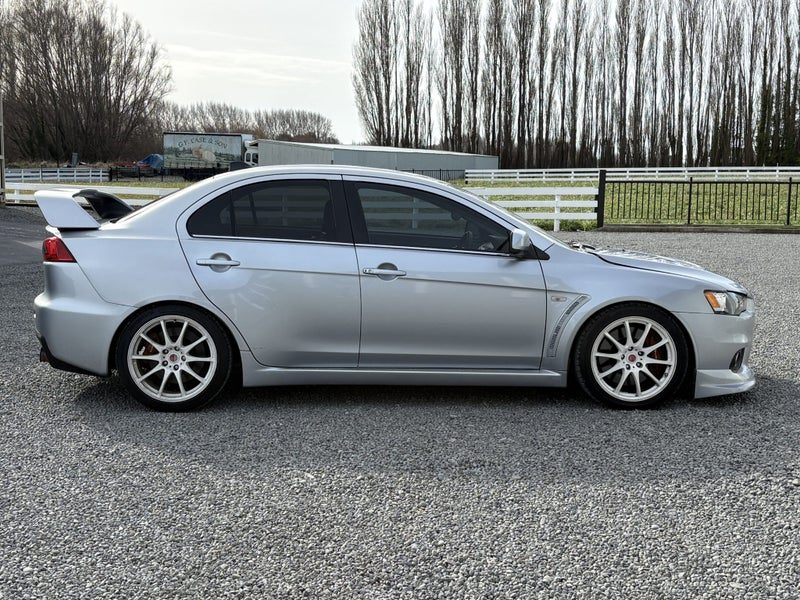 2008 Mitsubishi Lancer Evolution X, photo 2