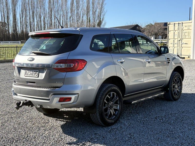 2017 Ford Everest Titanium, photo 3