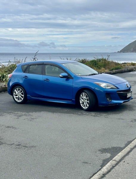2012 Mazda Axela SKYACTIV