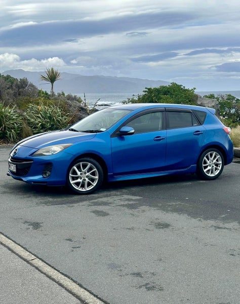 2012 Mazda Axela SKYACTIV, photo 2