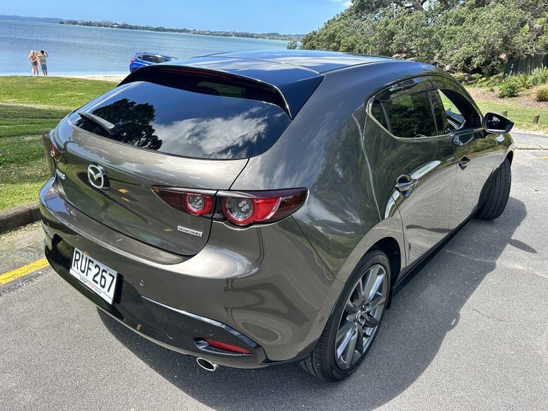 2020 Mazda 3 Skyactiv G, photo 3