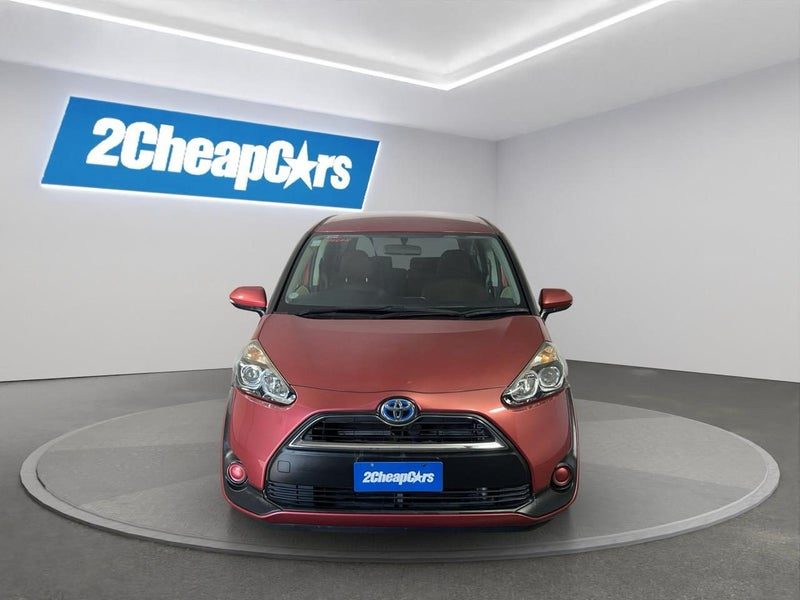 2016 Toyota Sienta Hybrid 7 Seaters, photo 2