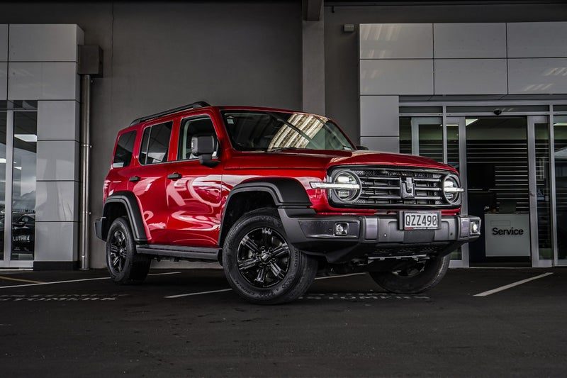 2025 GWM Tank 300 Lux