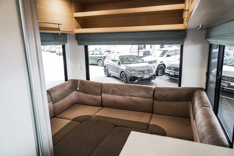 2017 Mercedes-Benz Sprinter LWB, photo 3